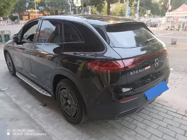 Mercedes-Benz EQE SUV — Фото автомобиля 4