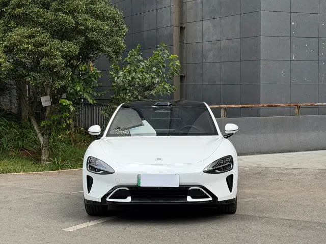 Xiaomi SU7 — Фото автомобиля 2