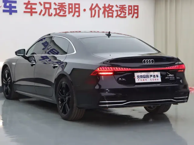 Audi A7L — Фото автомобиля 22