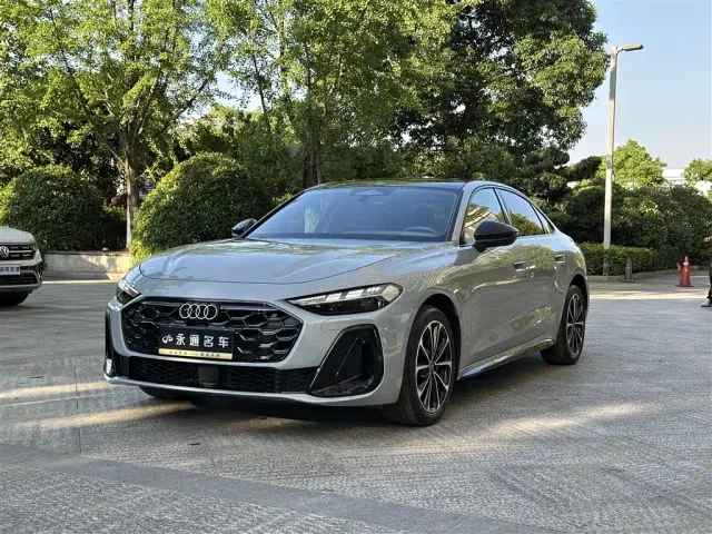 Фотография автомобиля — Audi A5L