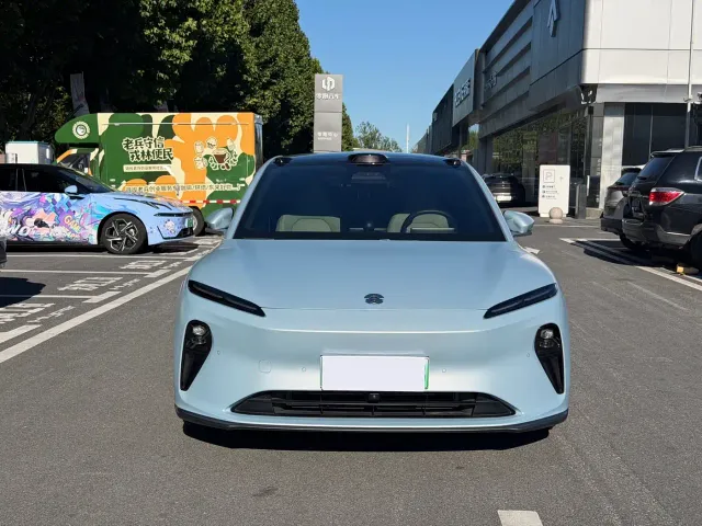 Nio ET5 — Фото автомобиля 2