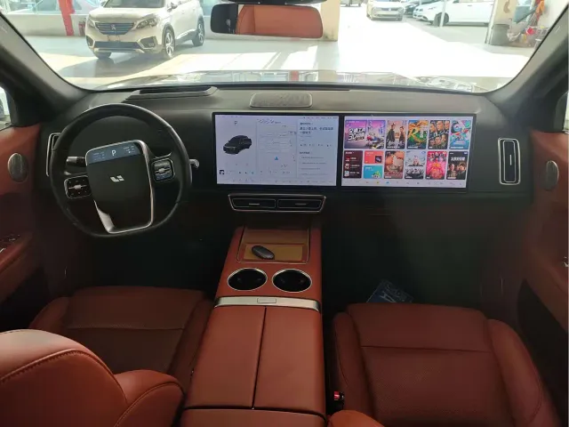 Li Auto L7 — Фото автомобиля 5
