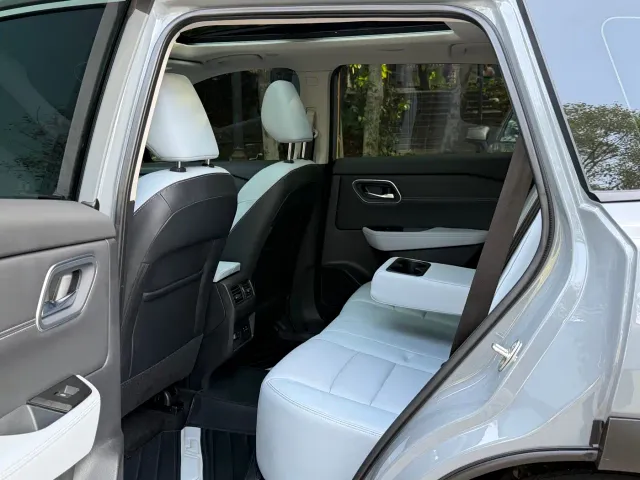 Nissan X-Trail — Фото автомобиля 9