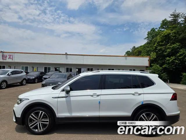 Volkswagen Tiguan — Фото автомобиля 7
