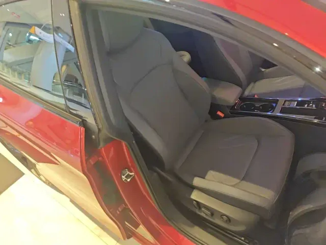 Volkswagen Lamando 2025 Lamando L 2.0T Base — Фото автомобиля 24