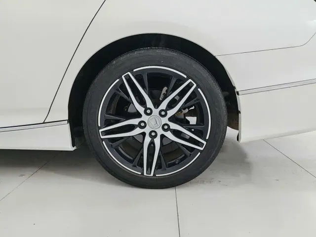 Honda Accord — Фото автомобиля 15