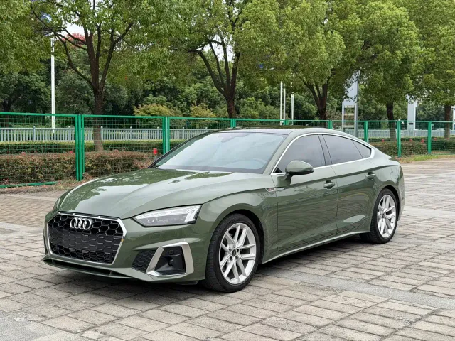Фотография автомобиля — Audi A5