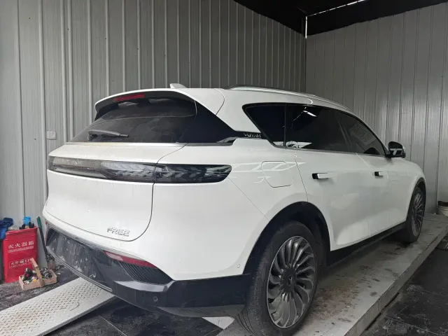 Voyah Auto VOYAH FREE 2021 AWD Standard Range Extender Exclusive Luxury Package — Фото автомобиля 8