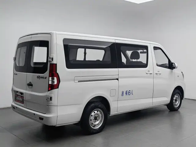 Changan Ruixing EM80 — Фото автомобиля 2