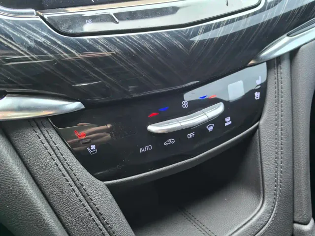 Cadillac XT6 — Фото автомобиля 3