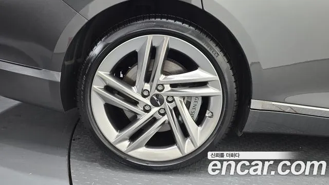 Genesis G80 Бензин 2.5 турбо AWD — Фото автомобиля 5