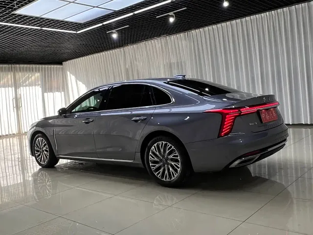 Hongqi H5 — Фото автомобиля 4
