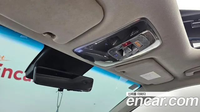 Genesis GV70 — Фото автомобиля 17