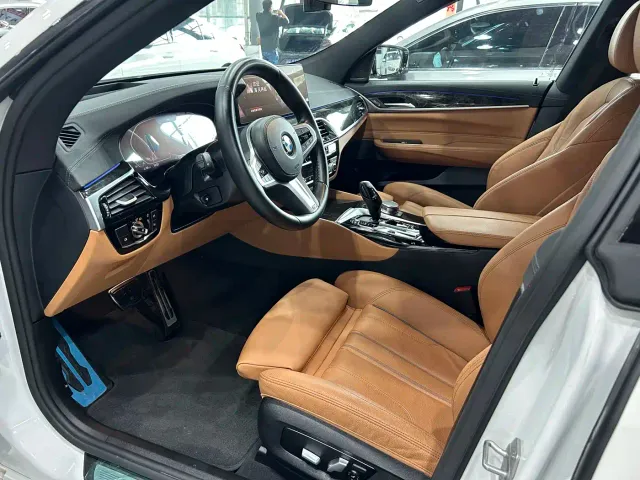 BMW 6 Series Gran Turismo — Фото автомобиля 7