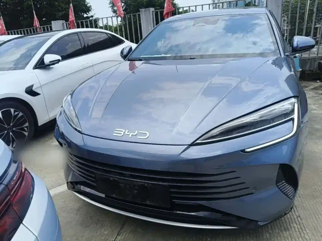 BYD Seal 07 DM-i — Фото автомобиля 2
