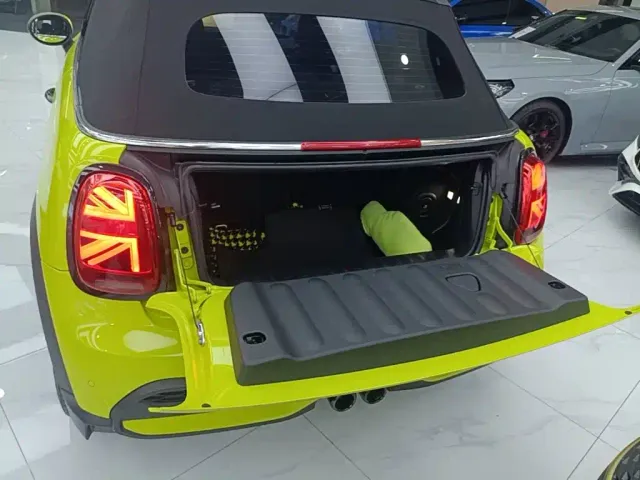 MINI Hatch — Фото автомобиля 18