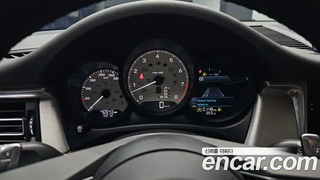Porsche Macan — Фото автомобиля 7