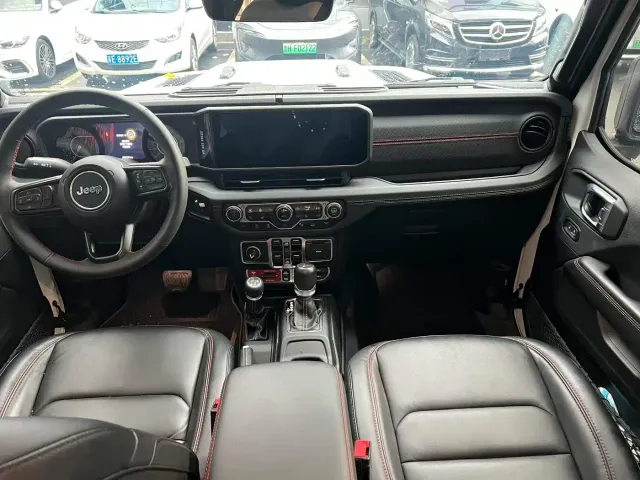Jeep Wrangler — Фото автомобиля 7