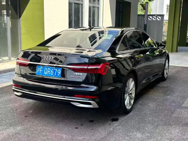 Audi A6L — Фото автомобиля 7