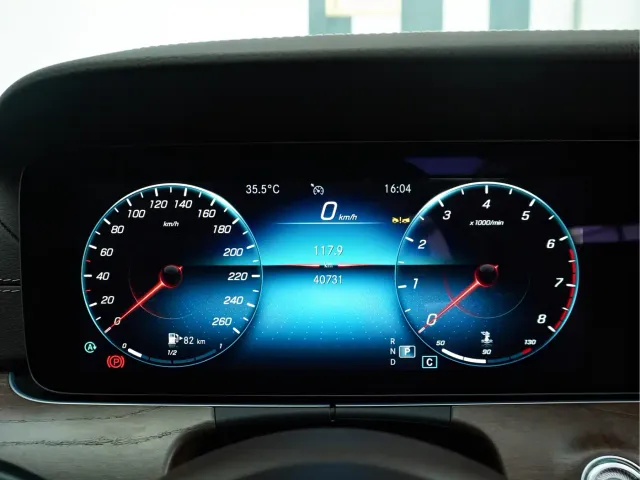 Mercedes-Benz E-Class — Фото автомобиля 15