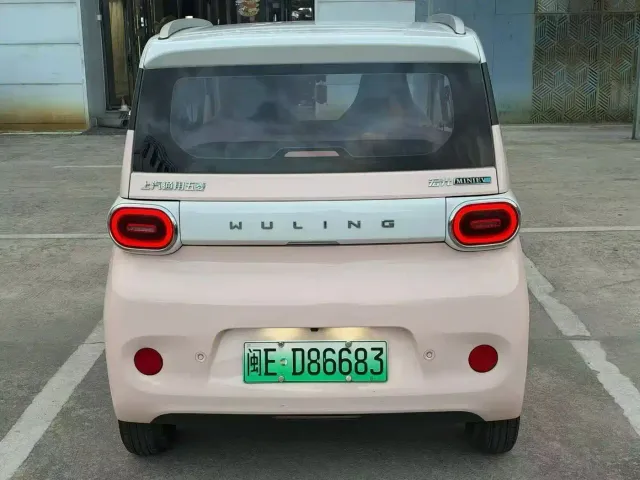 Wuling Hongguang Mini EV — Фото автомобиля 8