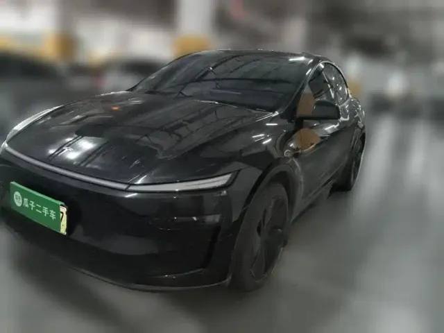 Фотография автомобиля — Tesla Model Y