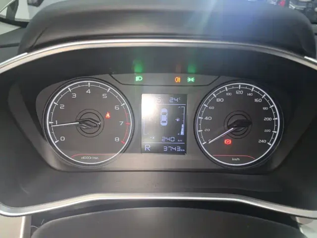 Geely Binyue — Фото автомобиля 11