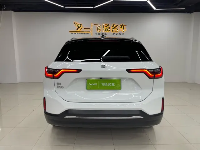 Nio ES6 — Фото автомобиля 15