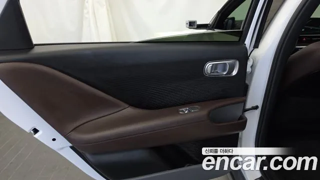 Hyundai Ioniq 6 — Фото автомобиля 14