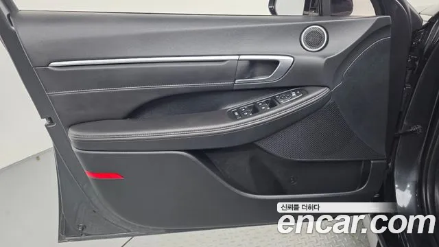Hyundai Sonata — Фото автомобиля 13