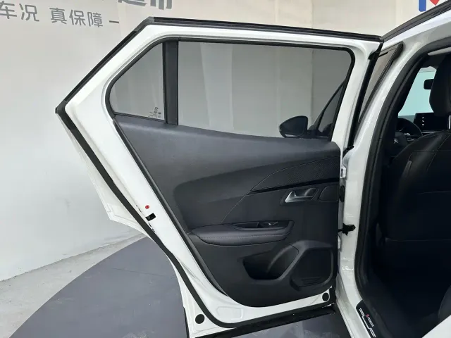 Peugeot 2008 — Фото автомобиля 19