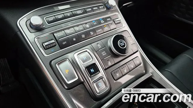 Hyundai Santafe Новый Santa Fe Дизель 2.2 2WD — Фото автомобиля 9
