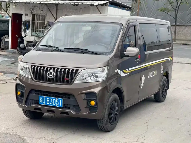 Фотография автомобиля — Changan Ruixing M60