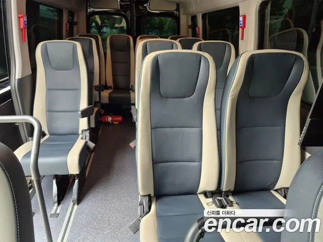 Hyundai Solati Solati 16 мест — Фото автомобиля 15