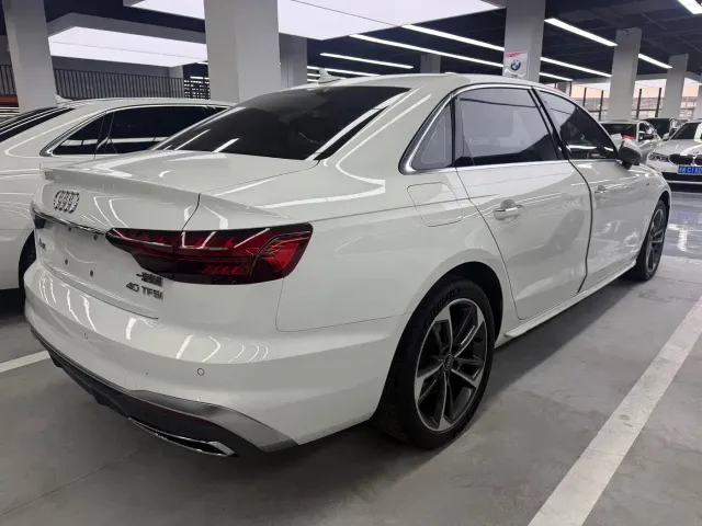 Audi A4L — Фото автомобиля 17