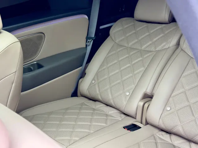 Li Auto Li Xiang L9 2026 Base Model — Фото автомобиля 17