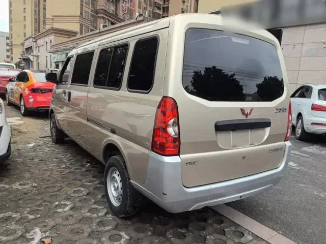 Wuling Rongguang — Фото автомобиля 4