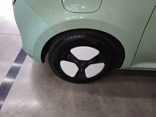 Changan Lumin — Фото автомобиля 22