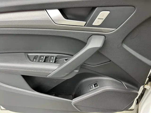 Audi Q5L — Фото автомобиля 18