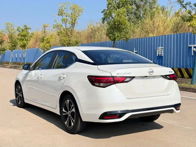 Nissan Sylphy — Фото автомобиля 12