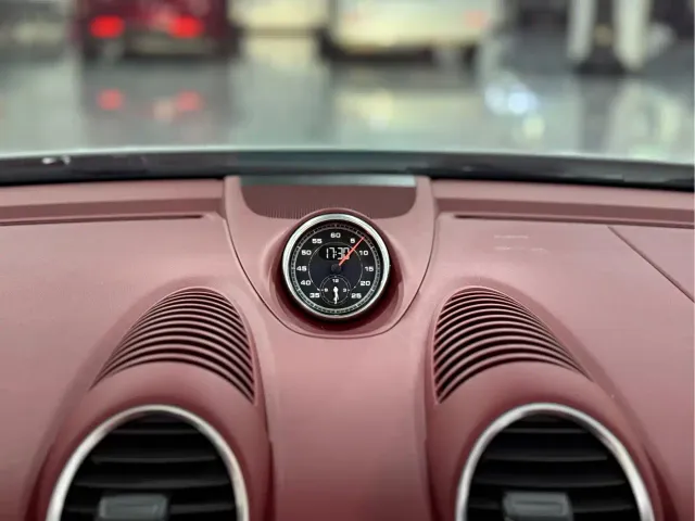 Porsche 718 — Фото автомобиля 9