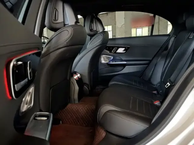 Mercedes-Benz C-Class — Фото автомобиля 13