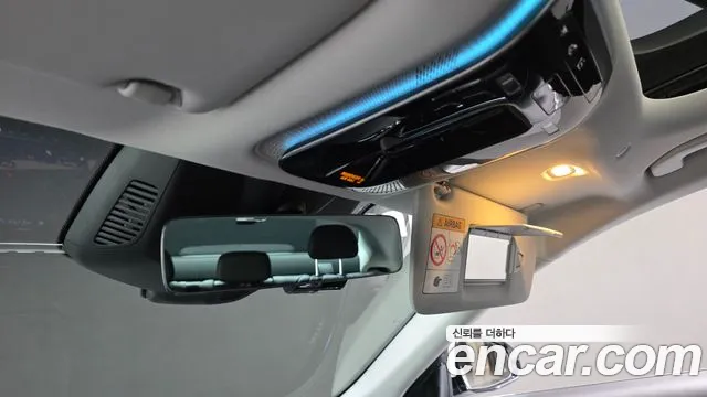 Mercedes-Benz E-Class — Фото автомобиля 27