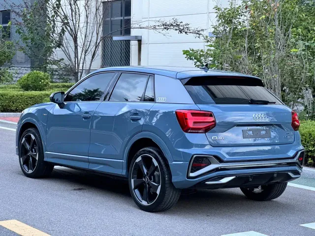 Audi Q2L — Фото автомобиля 4