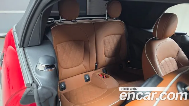 Mini Cooper Convertible — Фото автомобиля 10