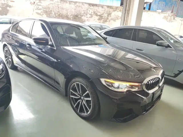 BMW 3 Series — Фото автомобиля 21