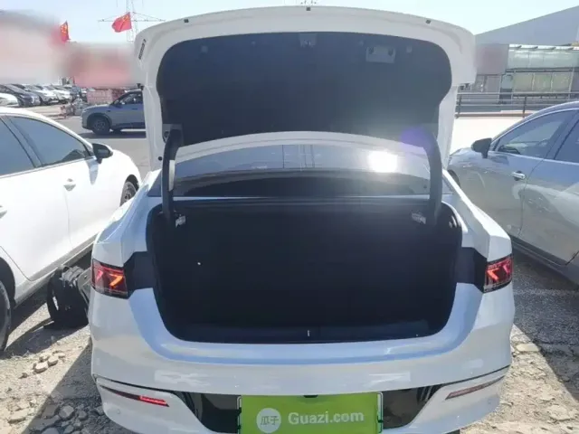 BYD Qin PLUS — Фото автомобиля 18