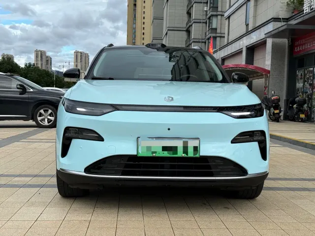 Leapmotor C11 — Фото автомобиля 2