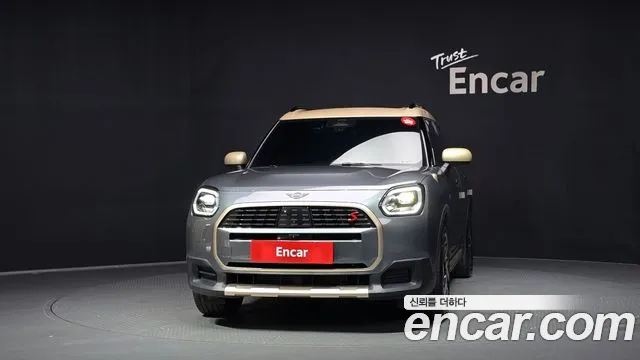 MINI Countryman 3rd Gen — Фото автомобиля 3
