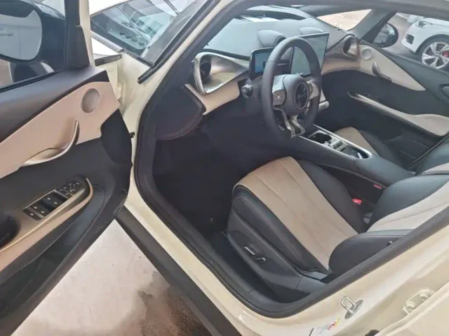 BYD Dolphin — Фото автомобиля 15